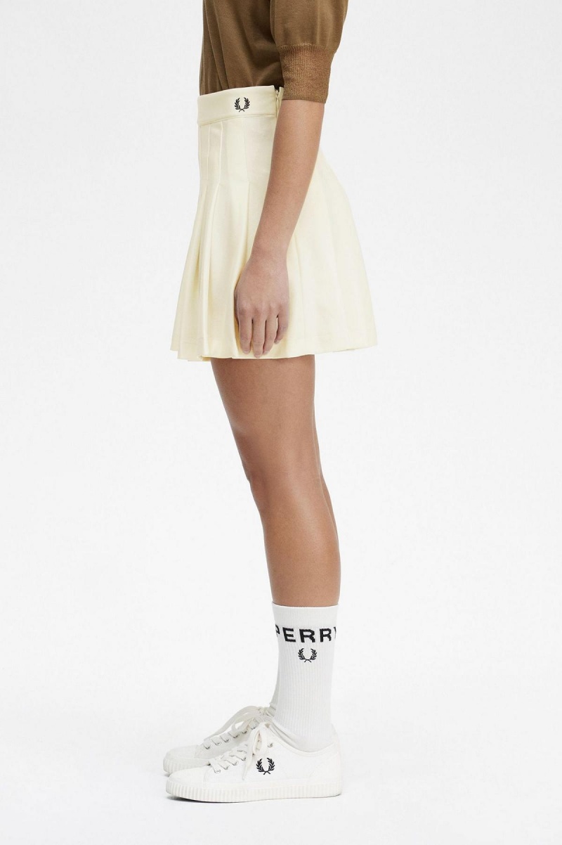 Pantalons Fred Perry Plissé Tennis Femme Ecru | SFRVO10525